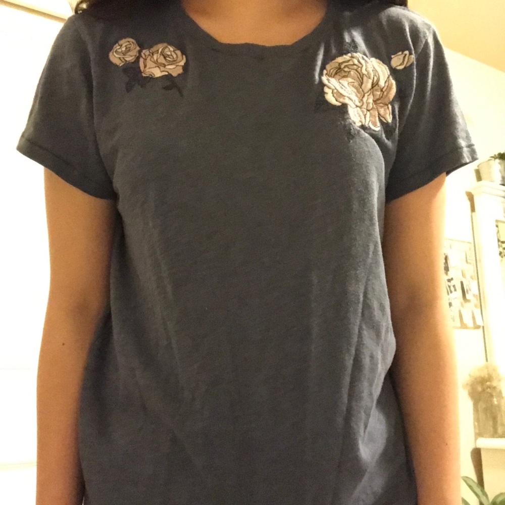 Abercrombie blue shirt with embroidered flowers